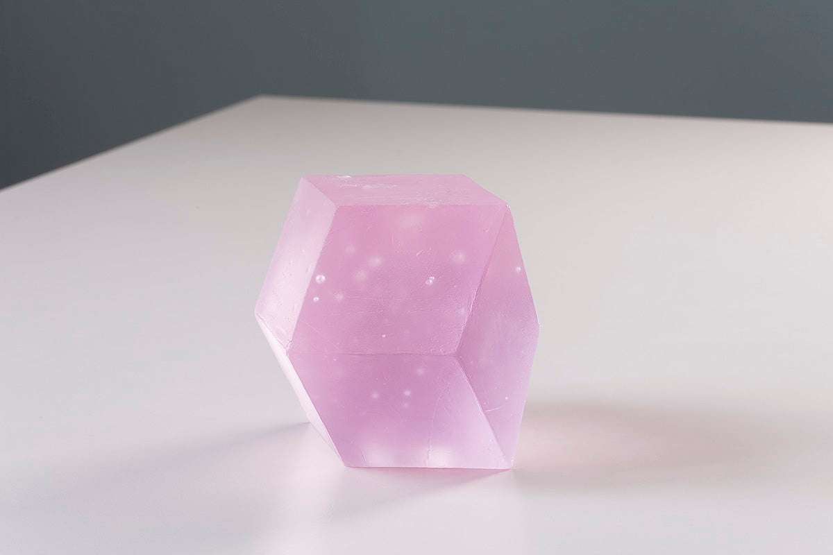 Angela Bulloch: Glasnost: Pink, 2020