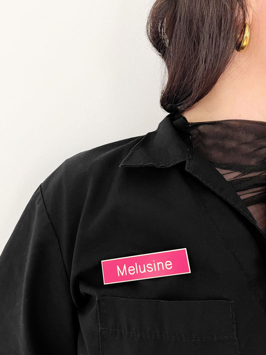 Julia Scher: Guard Name Tag, 2018
